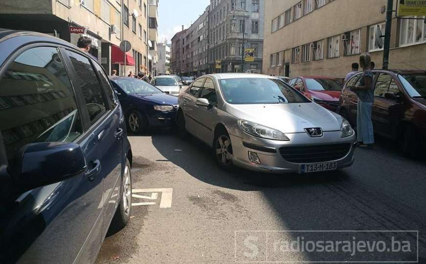 Velike gužve u centru Sarajeva zbog udesa